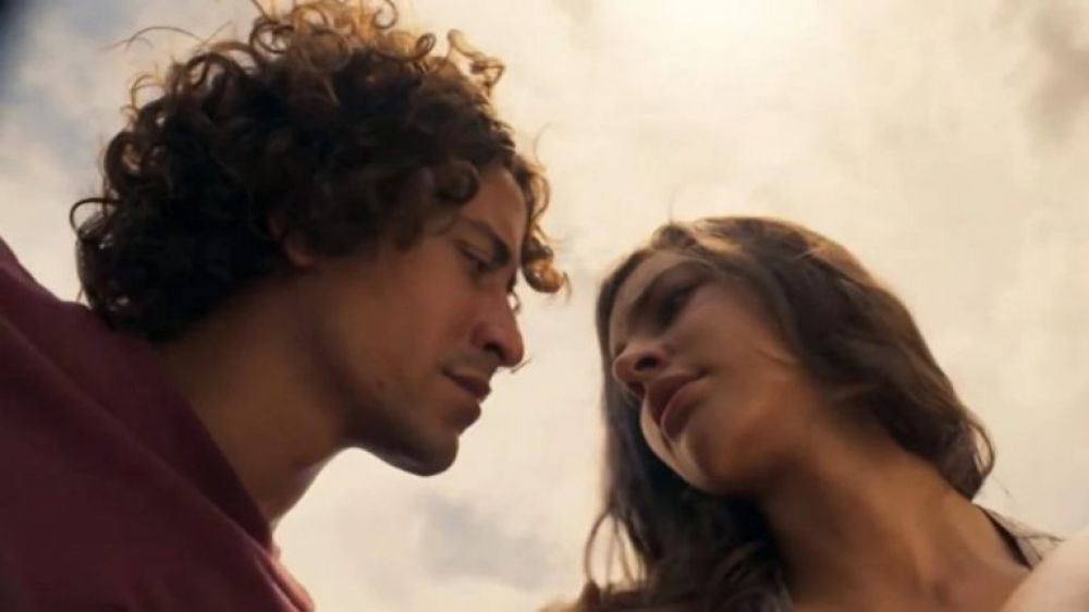 O fim do relacionamento entre Jove (Jesuita Barbosa) e Juma (Alanis Guillen) est&aacute; pr&oacute;ximo. (Foto: Reprodu&ccedil;&atilde;o/TV Globo)