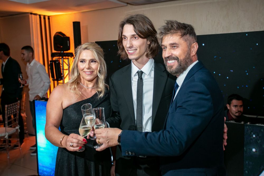 Lucas Loeblein e seus pais 
