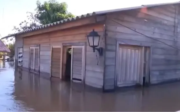 Casa onde os cavalos estavam presos &mdash; Foto: Reprodu&ccedil;ao/TV Globo