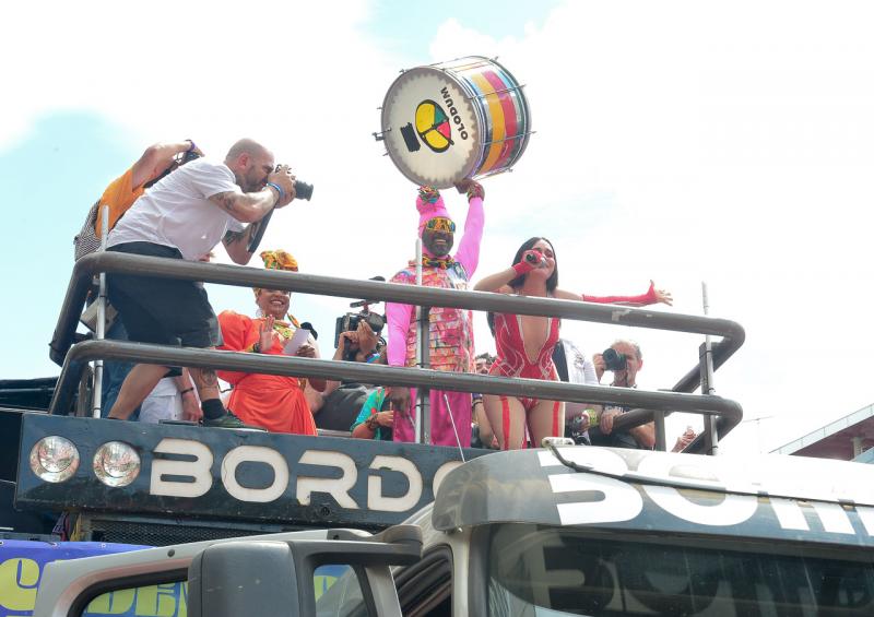 Alessandra Negrini, Flávia Viana, Paulo Borges, Leandra Leal, Simoninha, Luisa Mell, Guilherme Boulos e Walério Araújo - Bloco Baixo Augusta/Rua da Consolação-SP