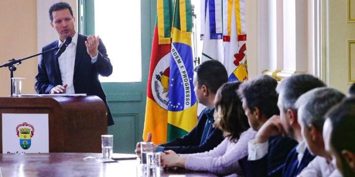 Contrato servirá para a manutenção de praças e parques em Porto Alegre | Foto: Ricardo Giusti / PMPA / Divulgação / CP