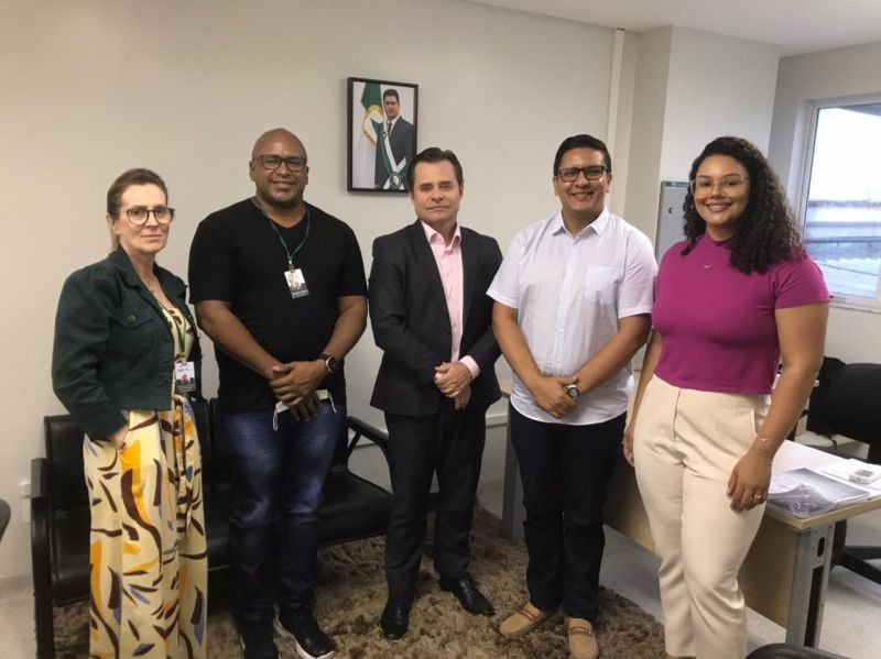 Reunião define melhorias na qualidade da oferta dos serviços de fisioterapia no HMC