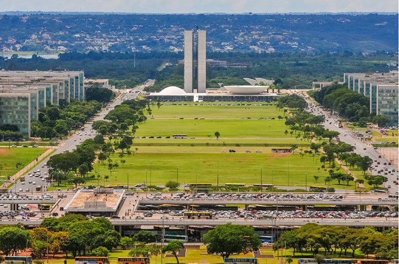 Esplanada dos Ministérios: também cabe à CTFC fiscalizar e controlar atos do Poder Executivo - Acacio Pinheiro/Agência Brasília