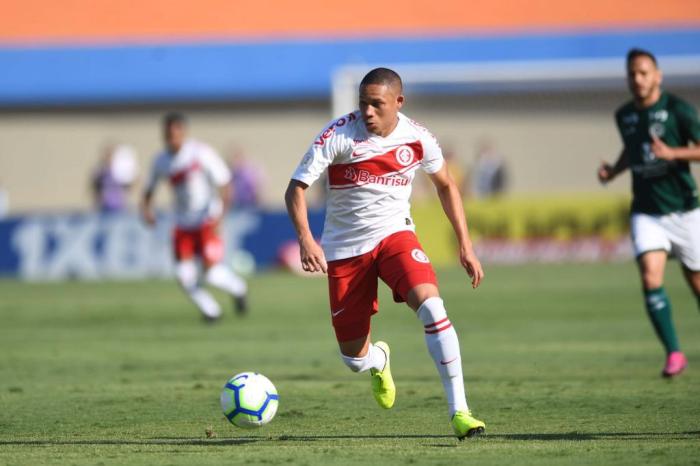 Atacante Wellington Silva depende de decisão de juiz espanhol para retornar ao Brasil Ricardo Duarte / Internacional
