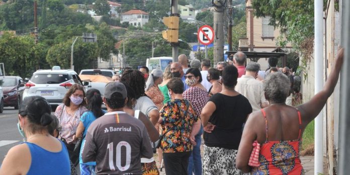 Unidades de Saúde têm registrado filas para vacinação. Foto: Mauro Schaefer/Correio do Povo