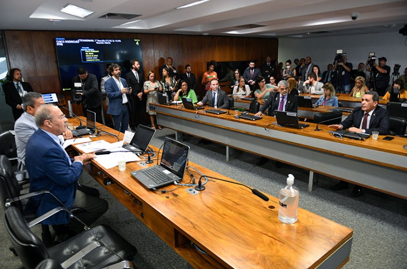 A nova comissão vai representar o Senado no acompanhamento da crise humanitária e supervisão da retirada de garimpeiros que ocupam a reserva de forma ilegal - Jefferson Rudy/Agência Senado