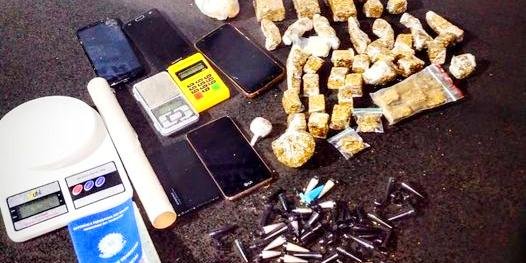 Maconha, crack, cocaína, LSD, MDM e ecstasy foram apreendidas | Foto: BM / Divulgação / CP