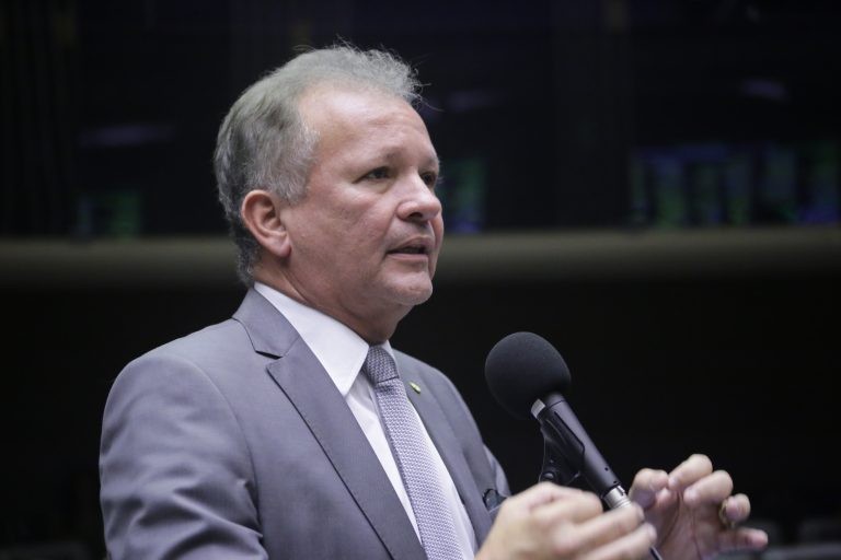 Deputado André Figueiredo, autor da proposta - (Foto: Paulo Sergio/Câmara dos Deputados)