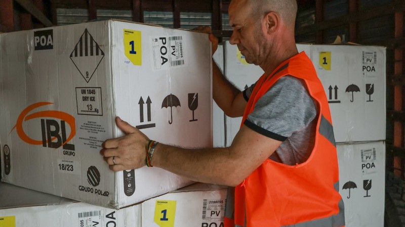 A previsão é de que as 165 mil doses sejam distribuídas aos municípios na próxima semana -Foto: Itamar Aguiar/Ascom SES