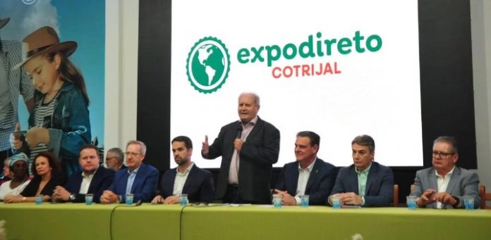 Várias lideranças políticas na abertura da Expodireto | Foto: Alina Souza / CP