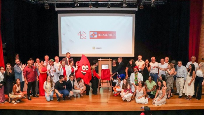 Solenidade contou com a participação de personagens marcantes na trajetória do Hemorgs -Foto: Ascom SES