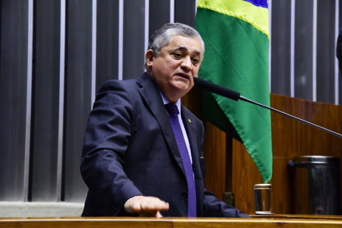José Guimarães questionou os critérios utilizados pelo Copom - (Foto: Cleia Viana/Câmara dos Deputados)