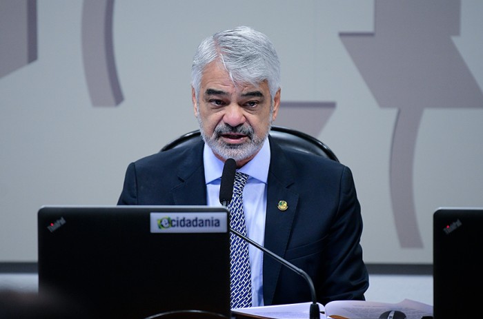Humberto Costa informou que o pedido de adiamento foi feito pelo relator Alessandro Vieira - Pedro França/Agência Senado