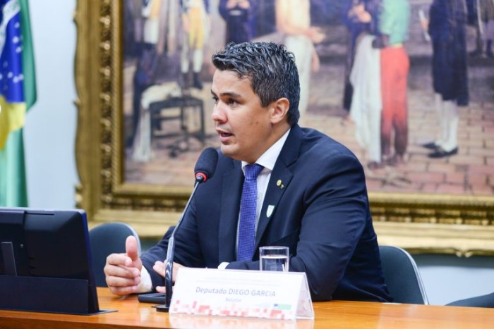 O relator, deputado Diego Garcia, apresentou parecer pela constitucionalidade da proposta - (Foto: Billy Boss/Câmara dos Deputados)