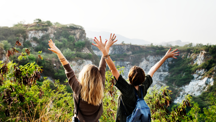 Conheça destinos indicados para mulheres que querem viajar sozinhas. Crédito: Freepik
