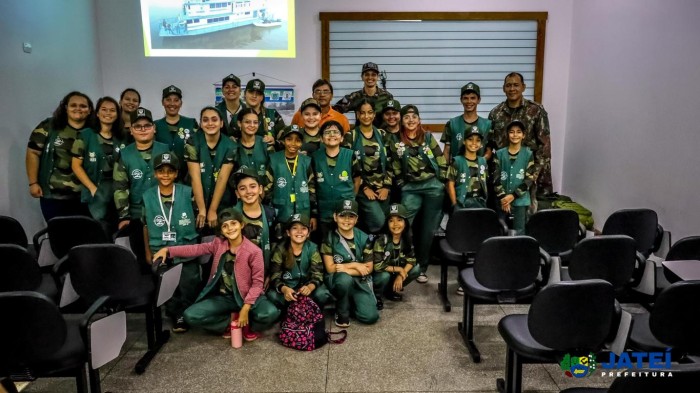 Os jovens protetores da natureza conheceram o Parque Natural Municipal do Cumandaí localizado em Naviraí-MS. - Assessoria de Comunicação