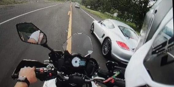 Veículo só foi parado depois de 10 km de perseguição na RS 407 | Foto: CRBM/Divulgação