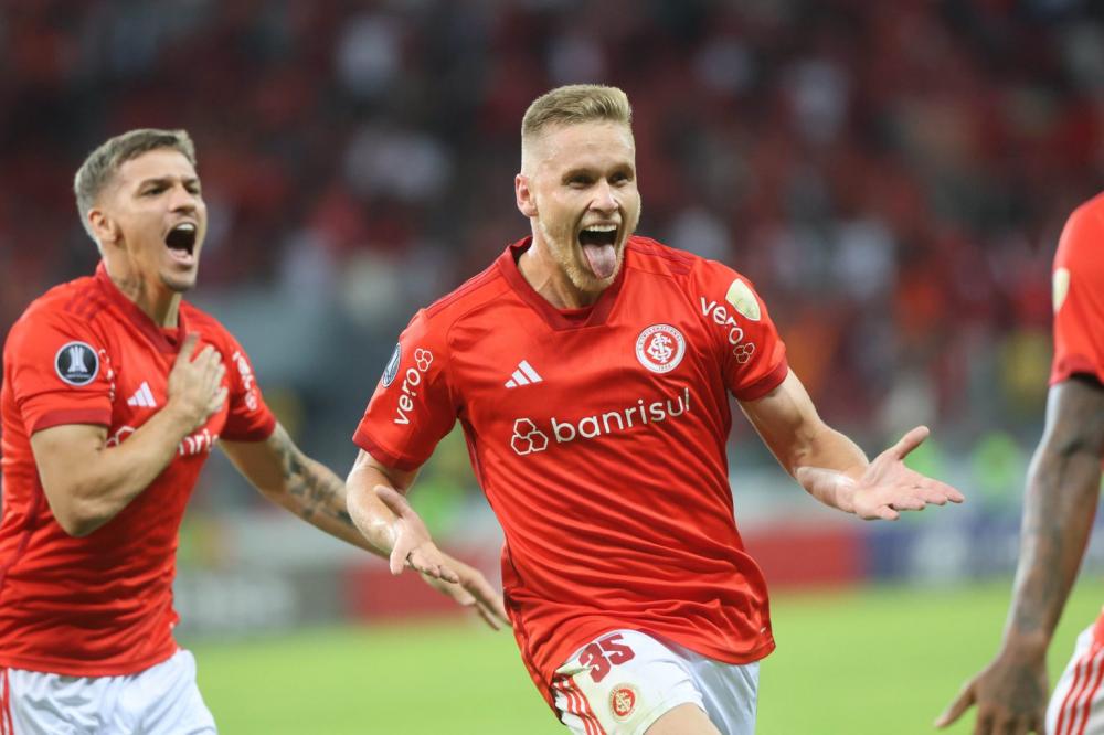Alemão marcou o gol da vitória colorada (Foto: SC Internacional)