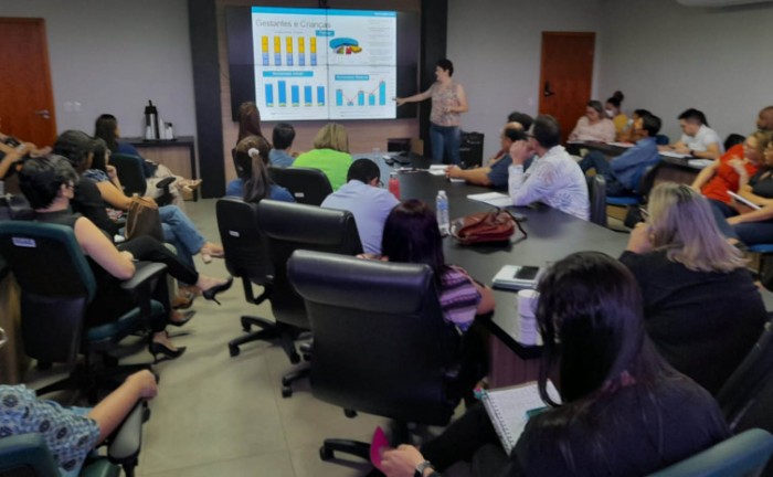 Grupo elabora a nova proposta da Rede de Atenção à Saúde, com definição das competências dos pontos de atenção, sistema de apoio e logística - Foto: Laiany Alves/Governo do Tocantins