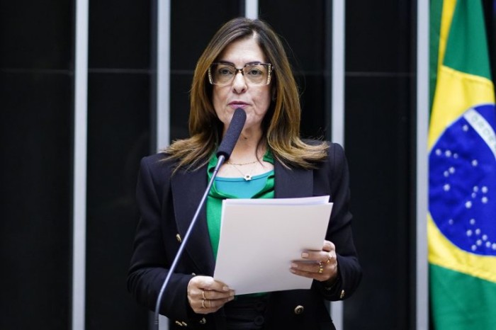 Rogéria Santos: 