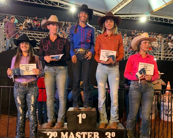 Atleta Luana Lima Bastos, que conquistou o título de campeã, na categoria feminino, em Bastos (Foto Cedida / Ivanilde Lima)