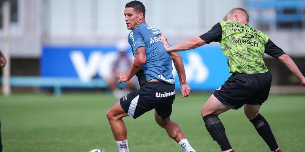 Thiago Neves deve ser titular no Gre-Nal de sábado | Foto: Lucas Uebel / Grêmio / Divulgação / CP
