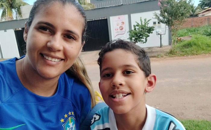 Lívia Silva Leite Murussi, mãe do Gabriel, 9 anos, destaca importância da Carteira de Identificação - Foto: SES/Governo do Tocantins