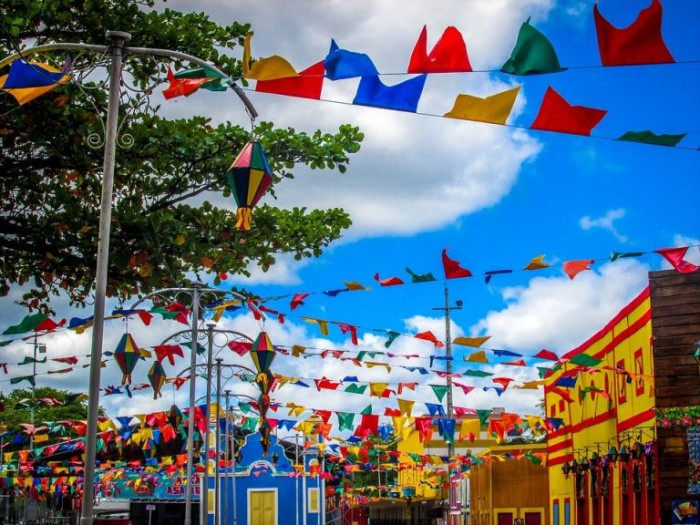 Festejos tiveram origem em celebrações pagãs; ao longo do tempo, foram cristianizados - (Foto: Pixabay)