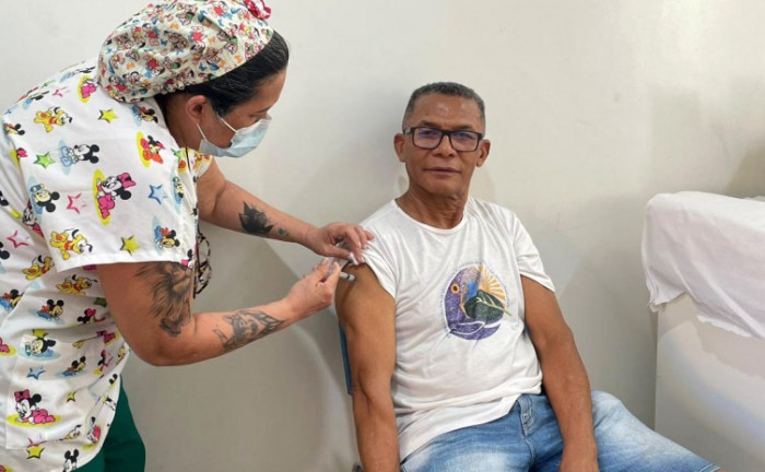 Servidor público estadual José dos Santos aproveitou a oportunidade para se imunizar - Foto: Aldenes Lima/Governo do Tocantins