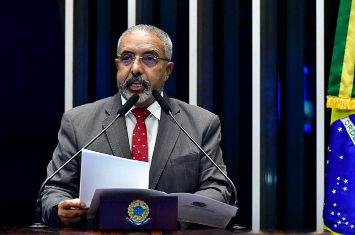 Paulo Paim defendeu no Plenário a candidatura do Brasil ao conselho, lançada nesta semana - Foto: Waldemir Barreto/Agência Senado