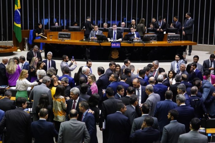 Veto foi derrubado em sessão do Congresso Nacional - (Foto: Pablo Valadares / Câmara dos Deputados)