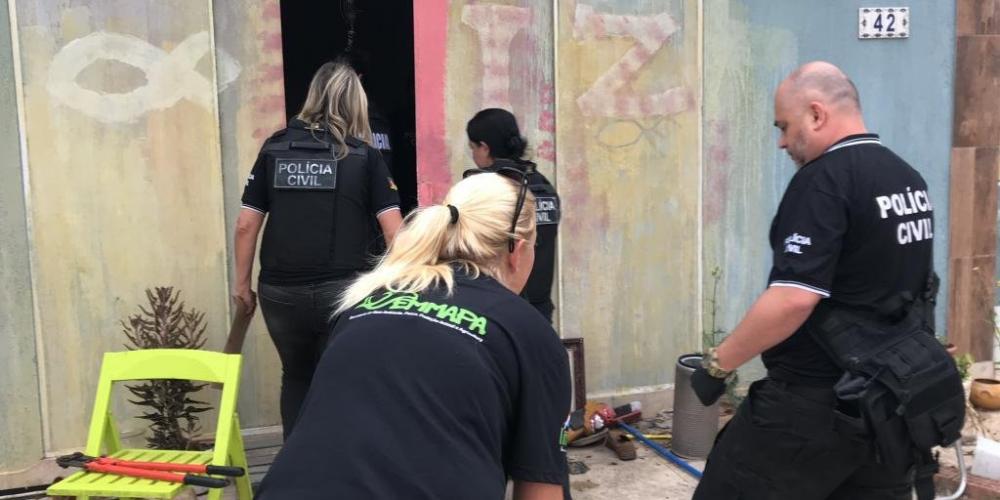 Também foram encontrados animais congelados em um freezer | Foto: Polícia Civil/Divulgação/CP