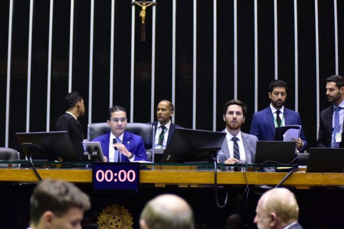 Alencar Santana, relator do projeto - (Foto: Zeca Ribeiro/Câmara dos Deputados)