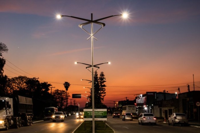 Proposta quer ordenar a instalação de fios de energia elétrica - (Foto: Michel Corvello/Prefeitura de Pelotas-RS)