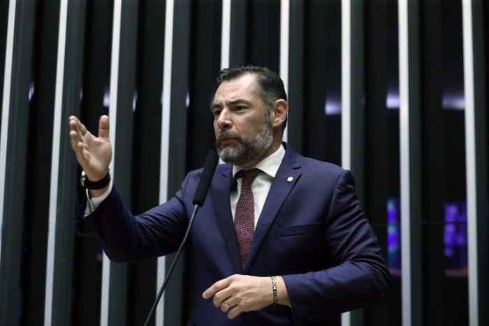 Marangoni acatou emenda que inclui urgência médica entre as exceções - (Foto: Bruno Spada/Câmara dos Deputados)