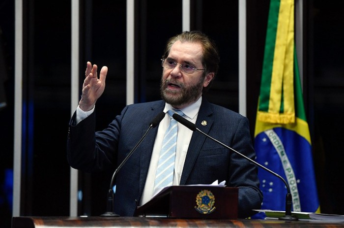 Para senador, projetos apoiados pelo fundo, embora custosos, atingem pouca gente - Foto: Roque de Sá/Agência Senado