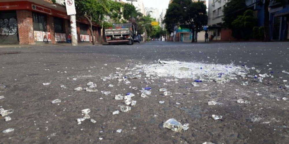 BM usou bombas de efeito moral para evitar brigas que poderiam terminar em morte | Foto: Alina Souza