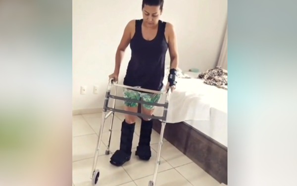 Juliane Lacerda volta a andar com a ajuda de um andador em Goiânia (Foto: Reprodução/Instagram)