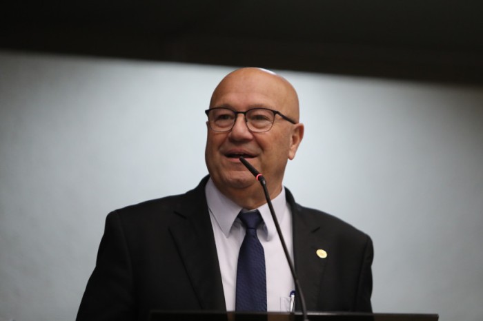 Paraná inova ao debater o orçamento participativo, diz deputado Romanelli (PSD)