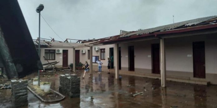 Temporal destelhou casas e empresas na cidade | Foto: Prefeitura de Camargo / Divulgação / CP