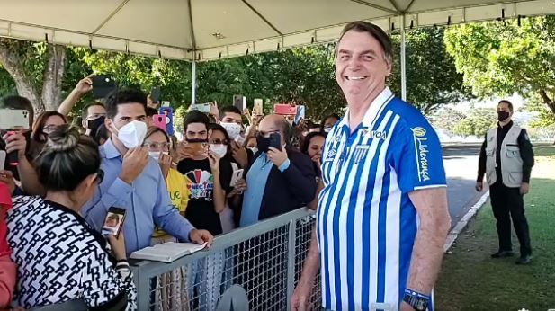 Em Brasília, Bolsonaro confirma que deve indicar evangélico para vaga no STF - (Foto: Reprodução / Facebook)