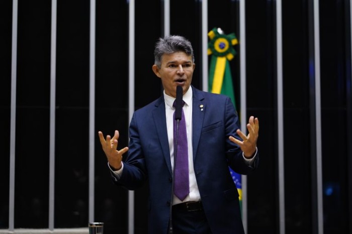 O autor da proposta, deputado José Medeiros - (Foto: Pablo Valadares / Câmara dos Deputados)