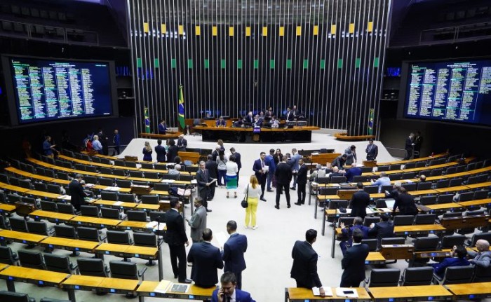 Também está na pauta do Plenário projeto de estímulo à inovação tecnológica - (Foto: Pablo Valadares/Câmara dos Deputados)
