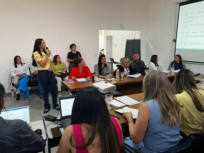 Titular da pasta Adriana Aguiar se reuniu com representantes de todo estado - Fotógrafo:Divulgação