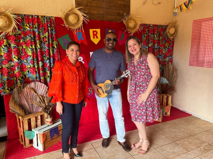 Músico Sérgio Moraes utilizou música para praticar voluntariado na Casa Abrigo Raio de Sol - Fotógrafo:Shelen Assakawa