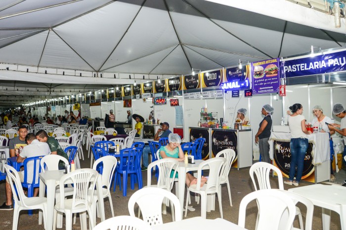 Vila Gastronômica na praia da Graciosa no Réveillon em 2022 - Fotógrafo:Regiane Rocha/Secom Palmas