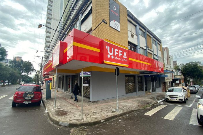 Com 130 metros quadrados de loja, o estabelecimento ainda vai contar uma área para o consumo de lanches Matheus Moraes / Agencia RBS