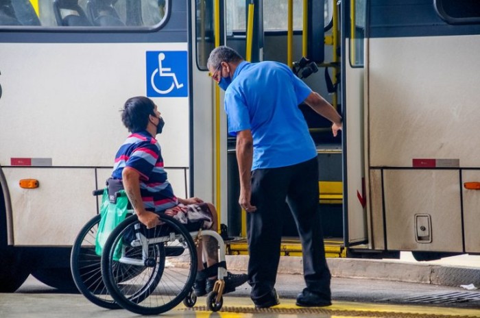 A acessibilidade é um dos itens a serem observados nos planos de mobilidade - (Foto: Lúcio Bernardo Jr/Agência Brasília)