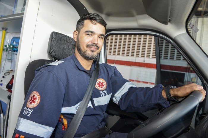 Evandro Balbino Menezes tem 35 anos e é condutor socorrista do Samu - Fotógrafo:Lia Mara/Secom Palmas