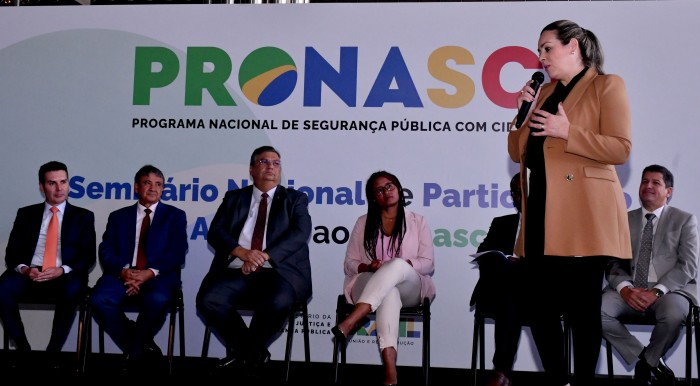Prefeita Cinthia: 